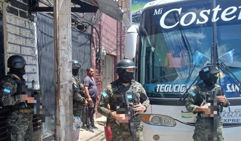 Policía Militar intensifica operativos de seguridad en terminales durante la Semana Morazánica